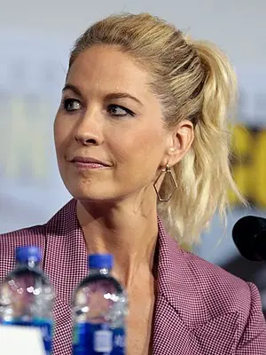 Jenna Elfman's Portrait