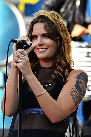 Tove Lo's Portrait