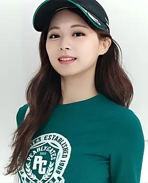 Tzuyu (singer)'s Portrait