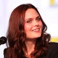 Emily Deschanel portrait