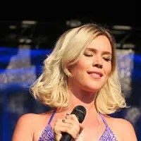 Joss Stone portrait