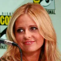Sarah Michelle Gellar portrait