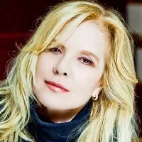 Sylvie Vartan portrait