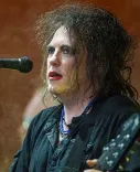 Robert Smith (musician) portrait